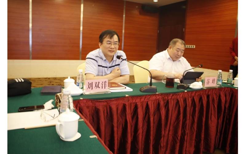 公司党委召开中心组（扩大）学习会议传达全省国有企业党的建设工作会议精神