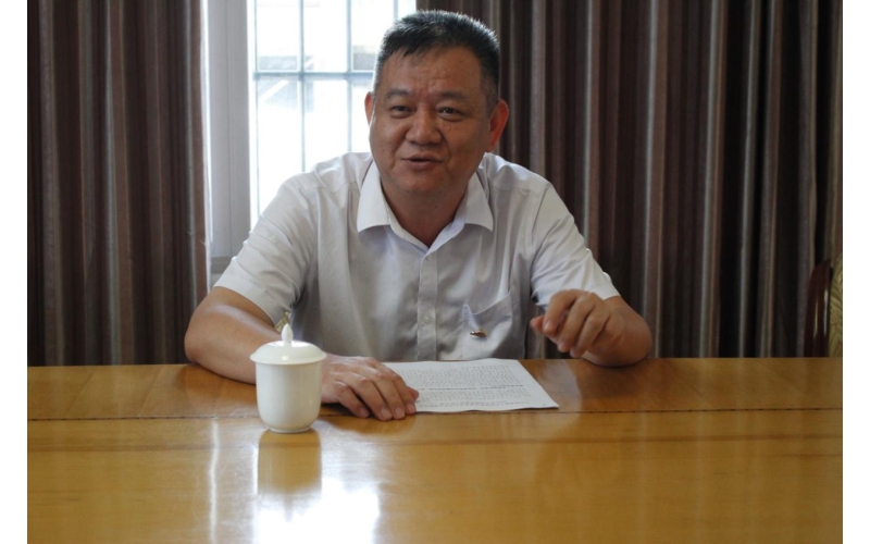 纪委书记王德海到机关服务调研党风廉政建设工作