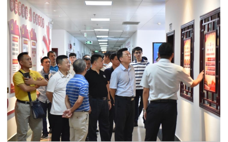 观摩学习先进经验 推进党建规范化建设――德信党支部赴海南明珠广场投资有限公司、海口市税务局党建示范点参观学习