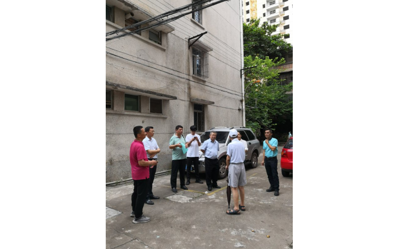 联合资产公司领导调研老旧小区改造等工作
