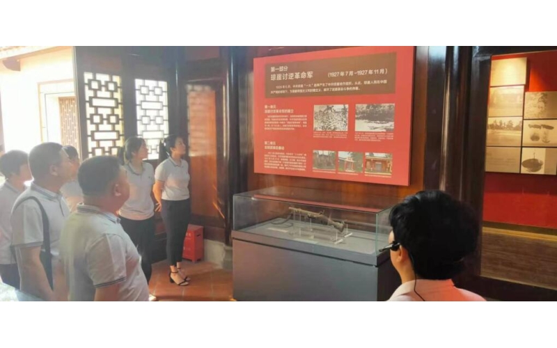省文化经济发展总公司联合党支部开展“党旗在基层一线高高飘扬 庆祝建党一百周年”教育主题党日活动