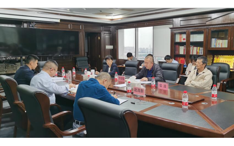 【贯彻党的二十大精神进行时③】海南联合党委理论学习中心组专题学习二十大报告精神